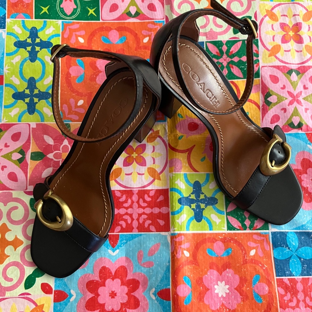 COACH BLACK LEATHER MAYA SANDALS